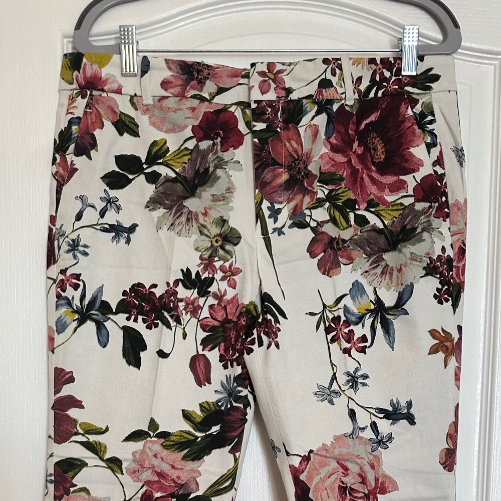 Zara Ankle Length Floral Pattern Pants